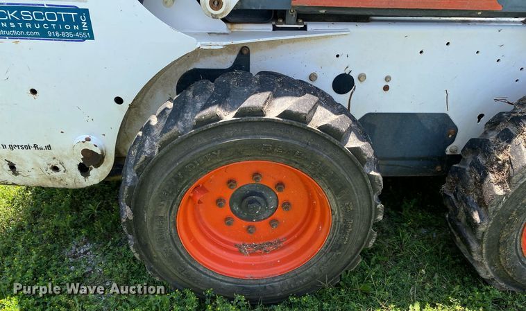 image for item MG9949 2005 Bobcat S175  skid steer loader