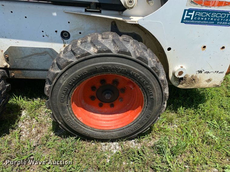 image for item MG9949 2005 Bobcat S175  skid steer loader
