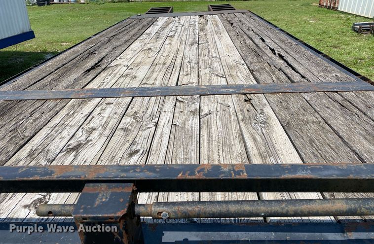 image for item MG9951 2007 Starlite  equipment trailer