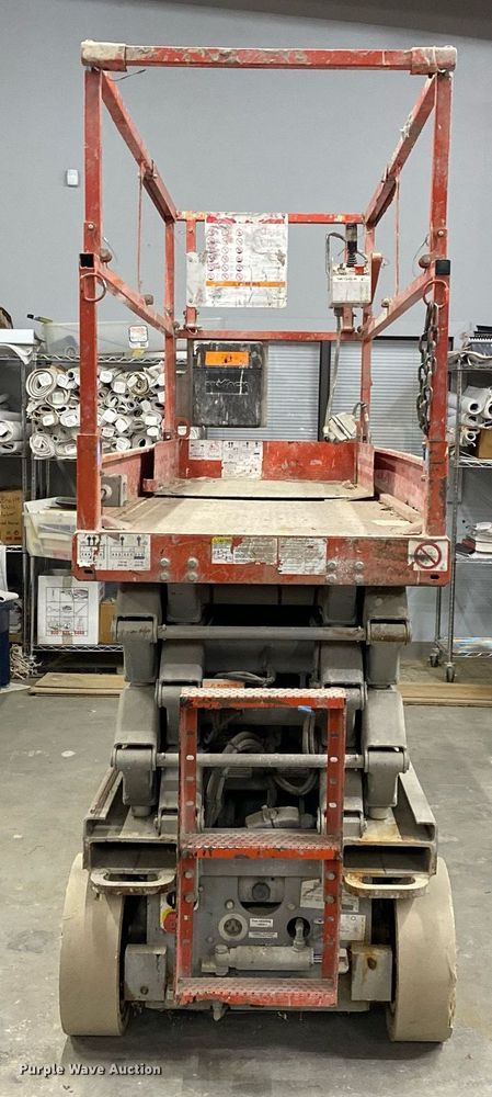 image for item MG9952 2009 Skyjack SJIII 3226  scissor lift