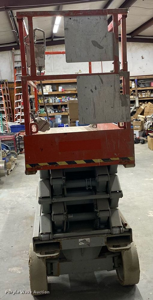 image for item MG9952 2009 Skyjack SJIII 3226  scissor lift