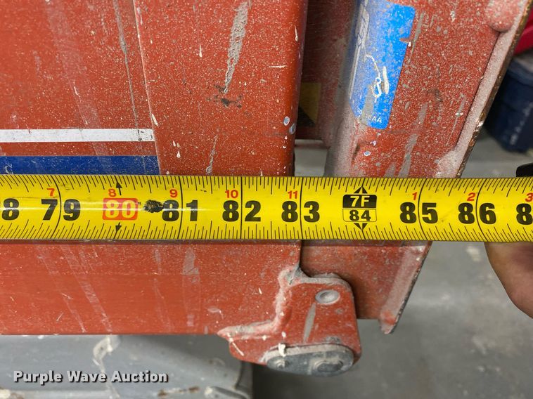 image for item MG9952 2009 Skyjack SJIII 3226  scissor lift