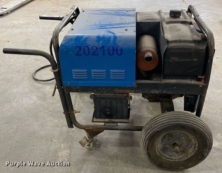 image for item MG9953 Miller Blue Star 185  welder/generator