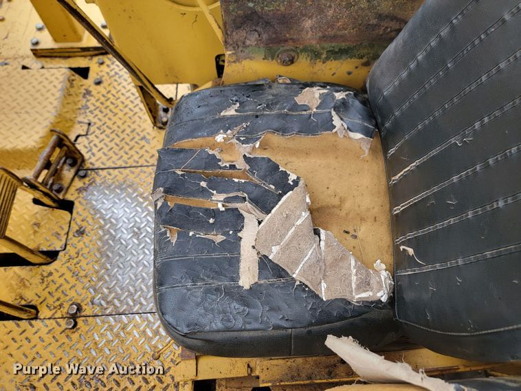 image for item ML9472 1968 Caterpillar D7E  dozer