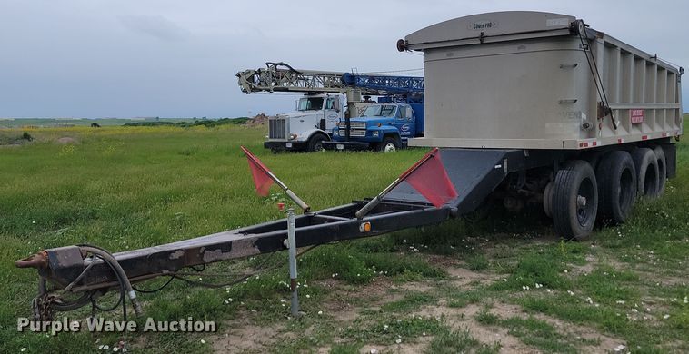 image for item ML9497 1994 Cornhusker 8X35 Rockpup  end dump pup trailer