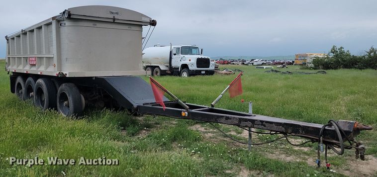 image for item ML9497 1994 Cornhusker 8X35 Rockpup  end dump pup trailer