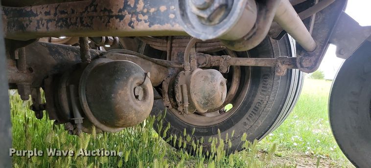 image for item ML9497 1994 Cornhusker 8X35 Rockpup  end dump pup trailer