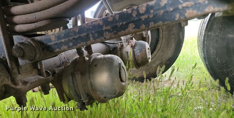image for item ML9497 1994 Cornhusker 8X35 Rockpup  end dump pup trailer