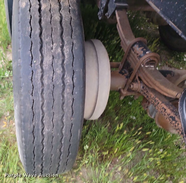 image for item ML9497 1994 Cornhusker 8X35 Rockpup  end dump pup trailer