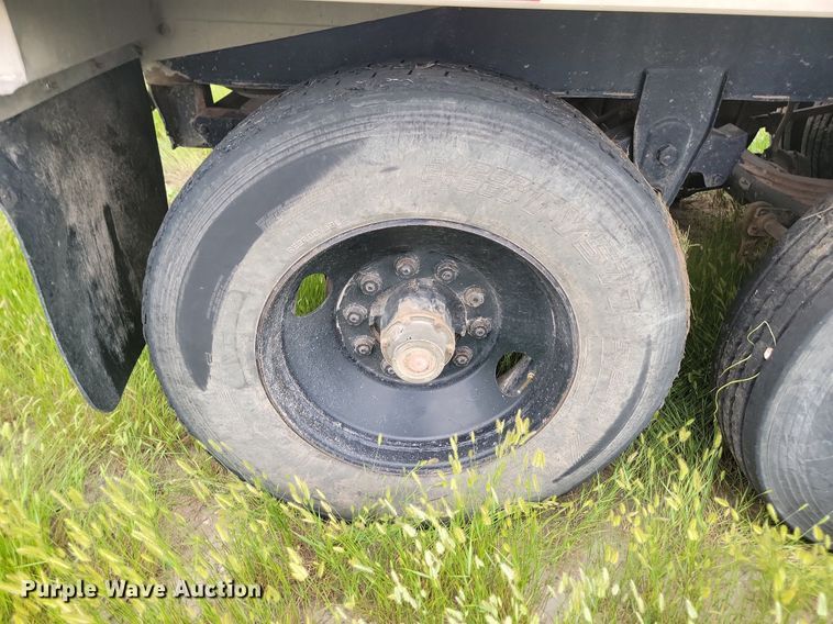 image for item ML9497 1994 Cornhusker 8X35 Rockpup  end dump pup trailer