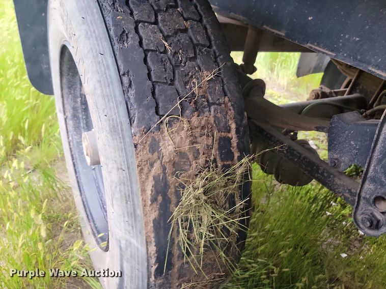 image for item ML9497 1994 Cornhusker 8X35 Rockpup  end dump pup trailer