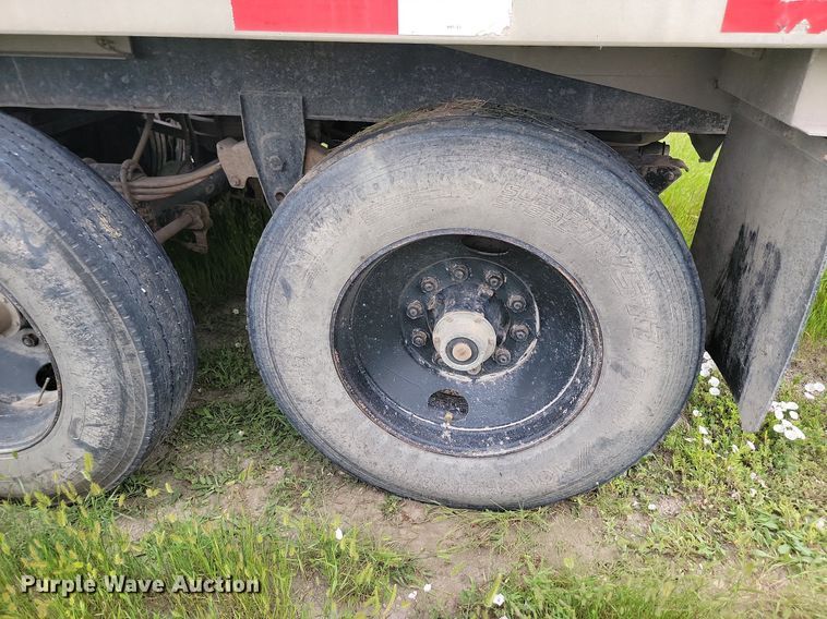 image for item ML9497 1994 Cornhusker 8X35 Rockpup  end dump pup trailer