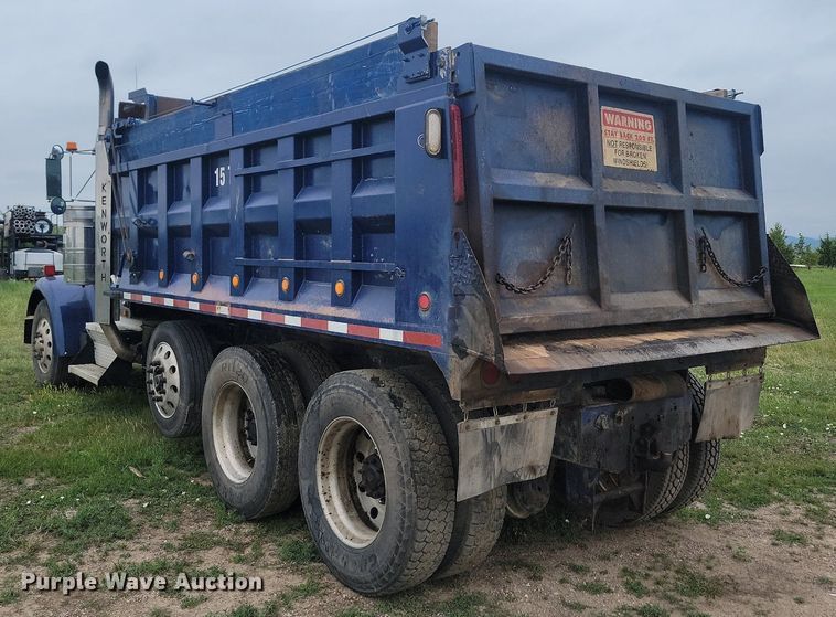 image for item ML9498 2000 Kenworth W900  dump truck