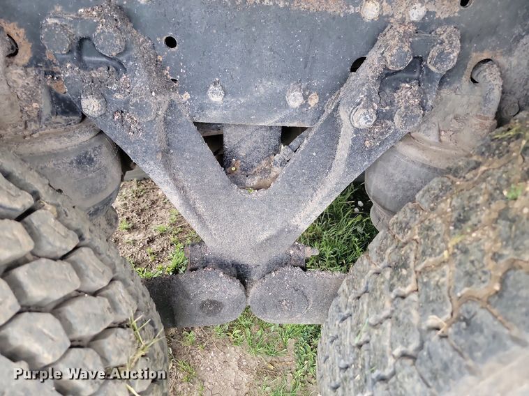 image for item ML9498 2000 Kenworth W900  dump truck