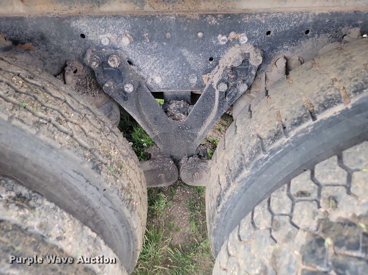 image for item ML9498 2000 Kenworth W900  dump truck