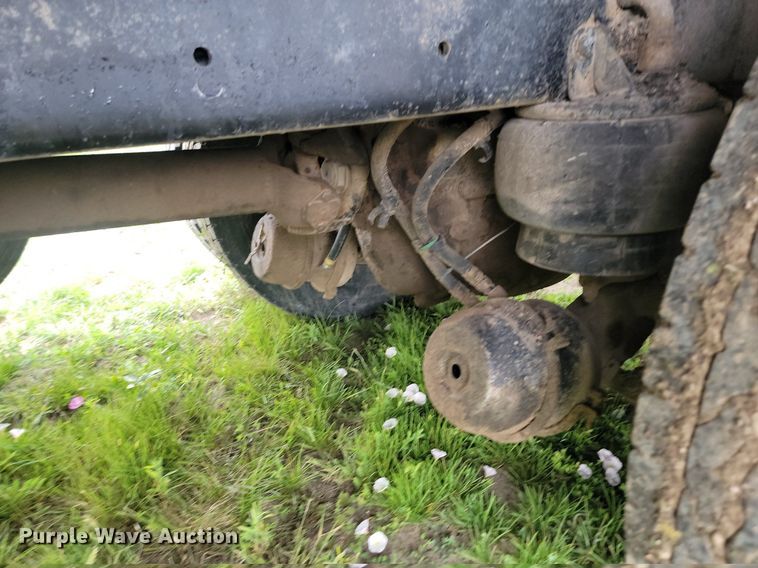 image for item ML9498 2000 Kenworth W900  dump truck