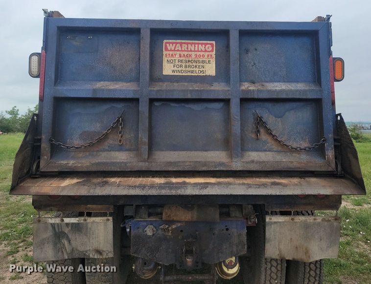 image for item ML9498 2000 Kenworth W900  dump truck