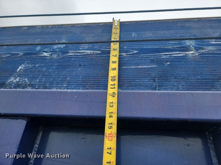 image for item ML9498 2000 Kenworth W900  dump truck