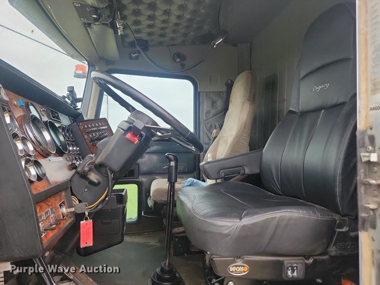 image for item ML9498 2000 Kenworth W900  dump truck