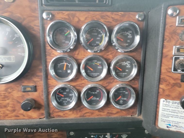 image for item ML9498 2000 Kenworth W900  dump truck