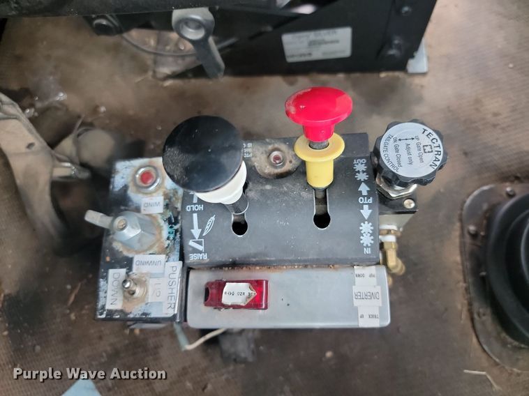 image for item ML9498 2000 Kenworth W900  dump truck