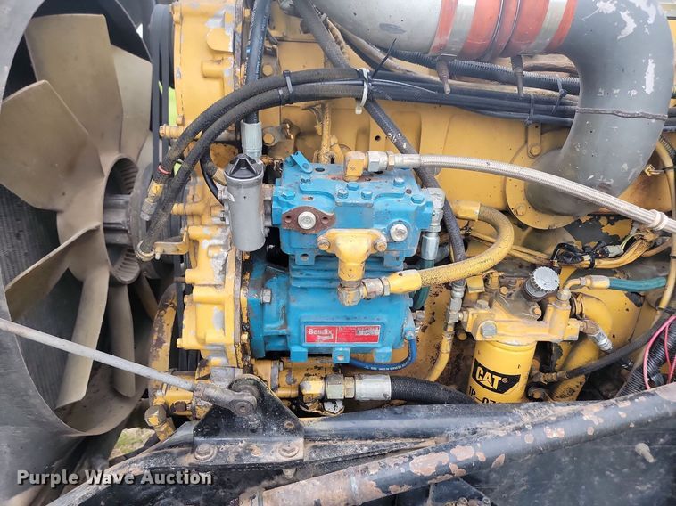 image for item ML9498 2000 Kenworth W900  dump truck