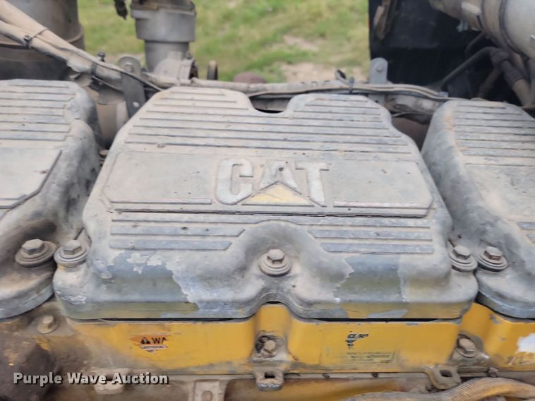 image for item ML9498 2000 Kenworth W900  dump truck