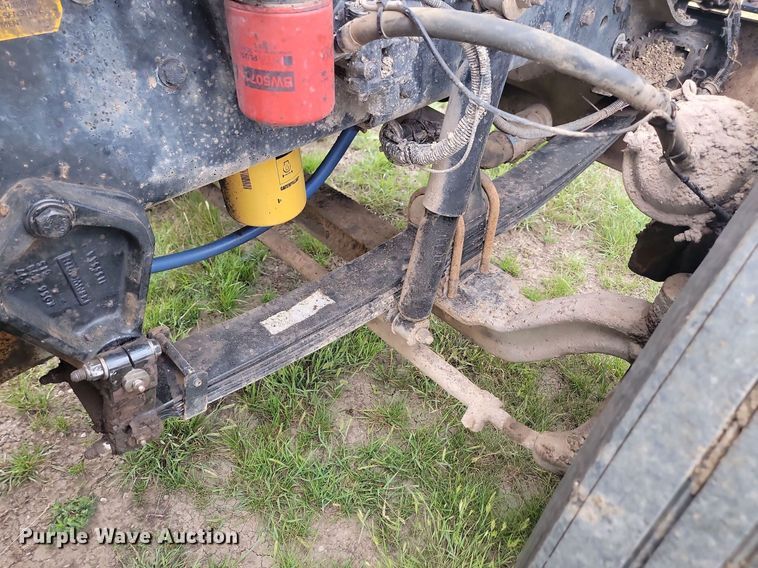 image for item ML9498 2000 Kenworth W900  dump truck