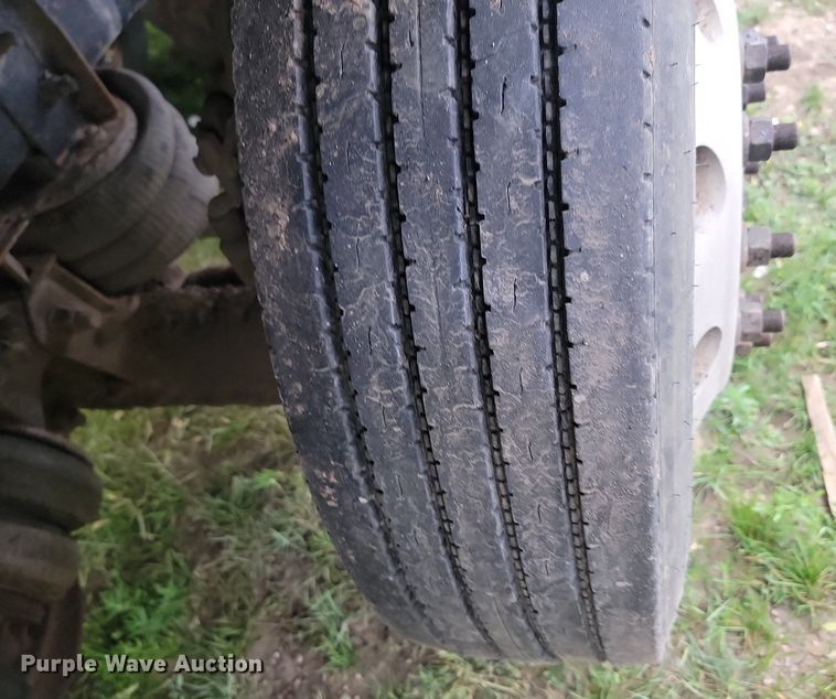 image for item ML9498 2000 Kenworth W900  dump truck