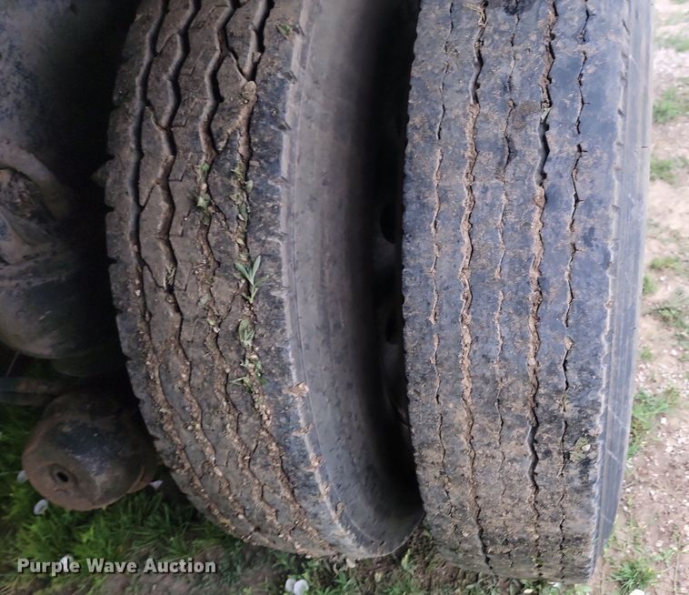 image for item ML9498 2000 Kenworth W900  dump truck