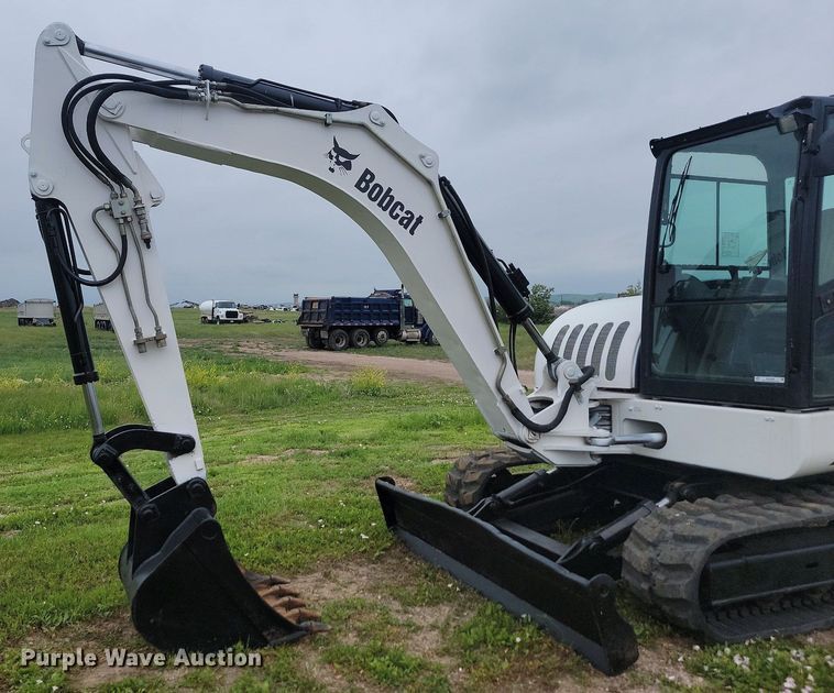 image for item ML9499 2004 Bobcat 442A  mini excavator