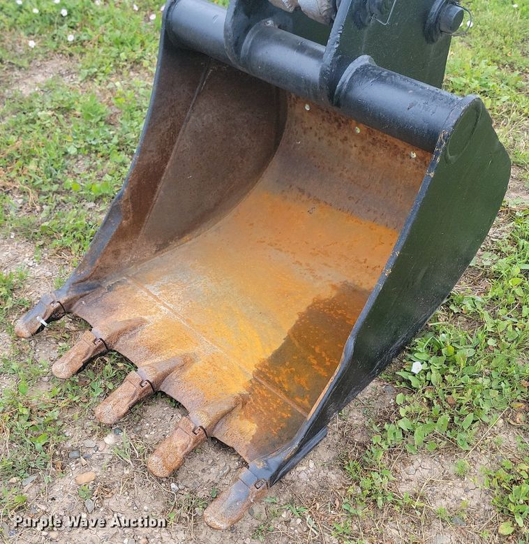 image for item ML9499 2004 Bobcat 442A  mini excavator