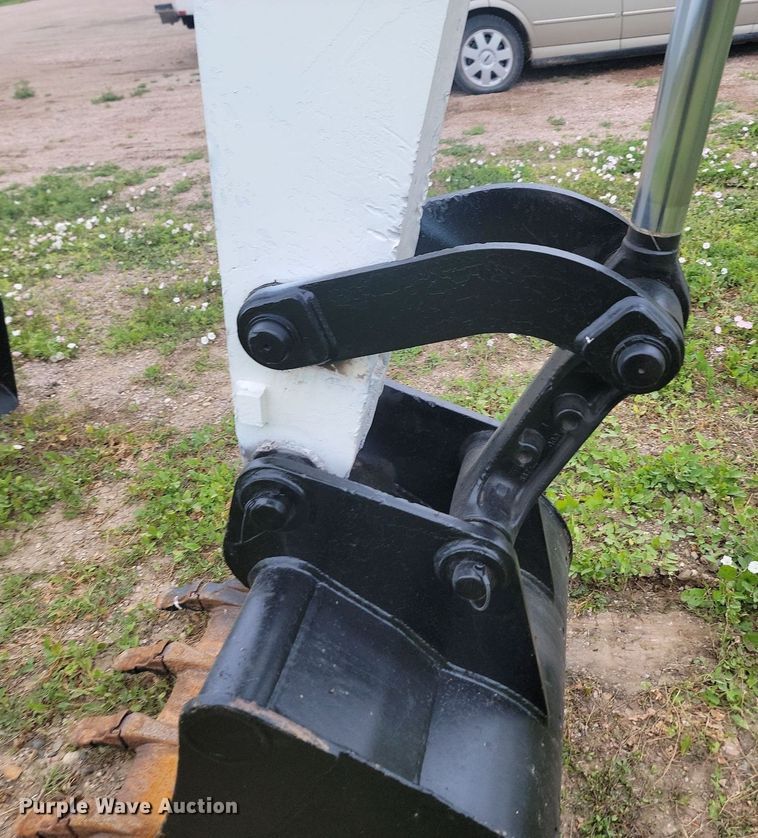 image for item ML9499 2004 Bobcat 442A  mini excavator