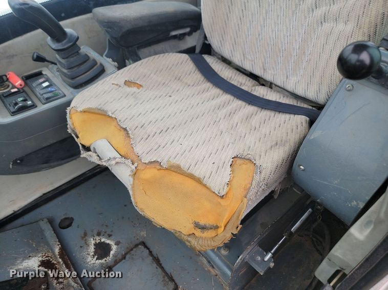 image for item ML9499 2004 Bobcat 442A  mini excavator