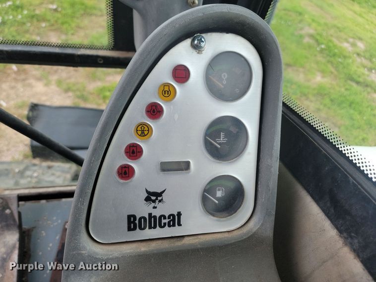 image for item ML9499 2004 Bobcat 442A  mini excavator