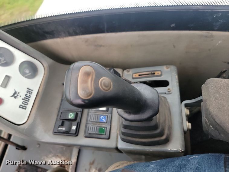 image for item ML9499 2004 Bobcat 442A  mini excavator