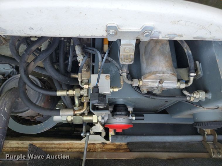 image for item ML9499 2004 Bobcat 442A  mini excavator