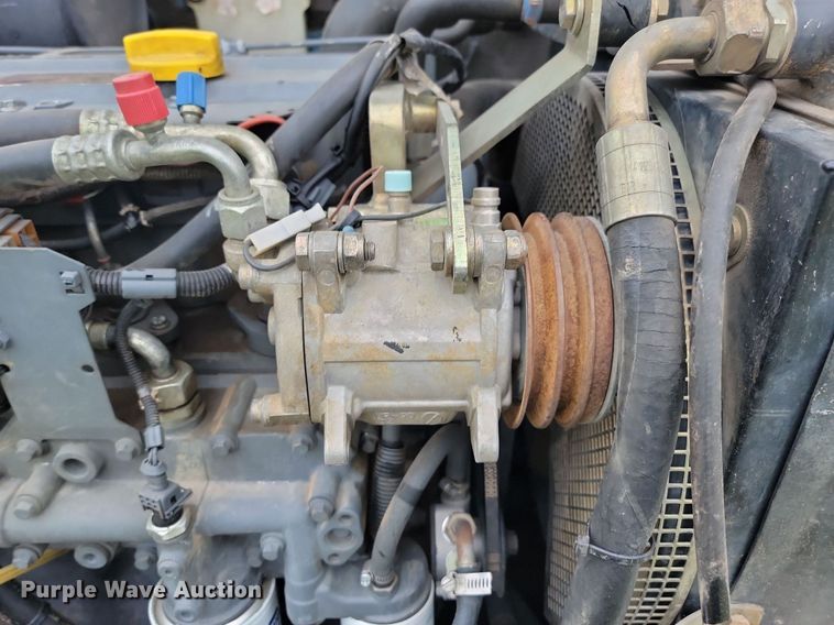 image for item ML9499 2004 Bobcat 442A  mini excavator