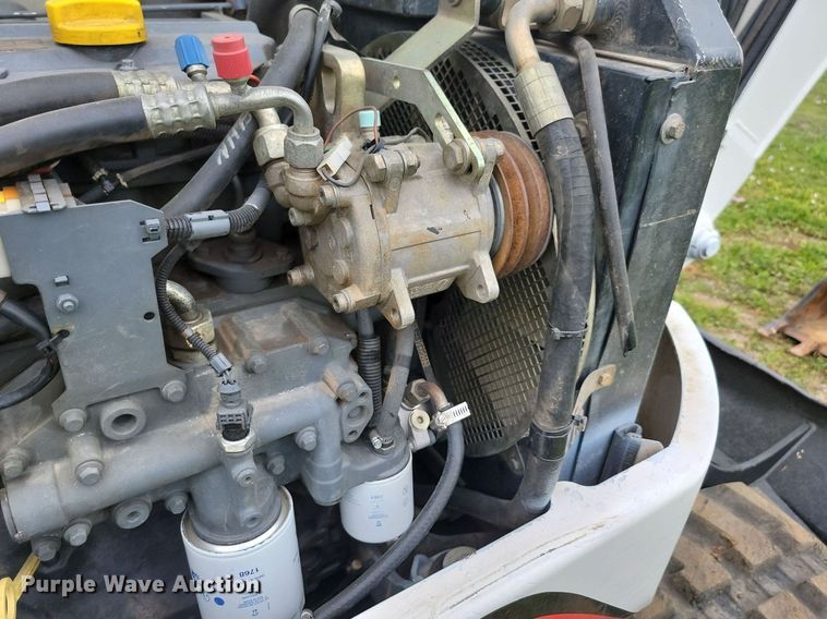 image for item ML9499 2004 Bobcat 442A  mini excavator