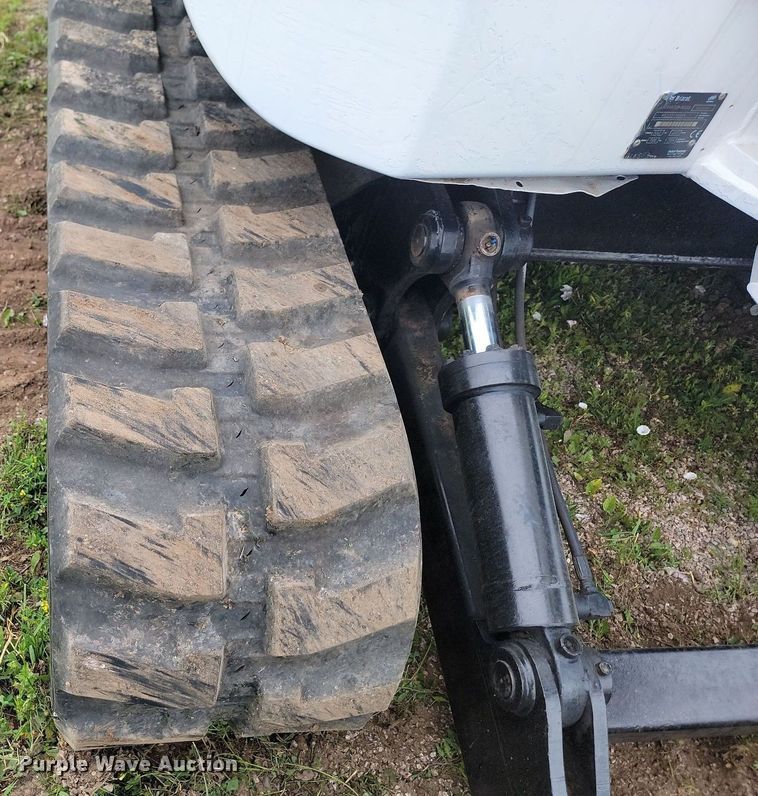 image for item ML9499 2004 Bobcat 442A  mini excavator