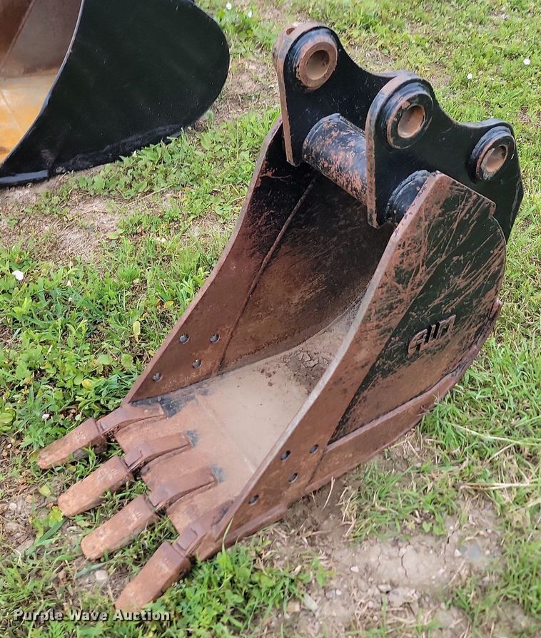 image for item ML9499 2004 Bobcat 442A  mini excavator