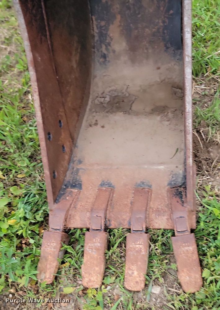 image for item ML9499 2004 Bobcat 442A  mini excavator