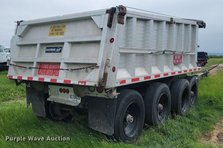 image for item ML9500 2000 Truck Equipment Services Pup 40x6  end dump pup trailer