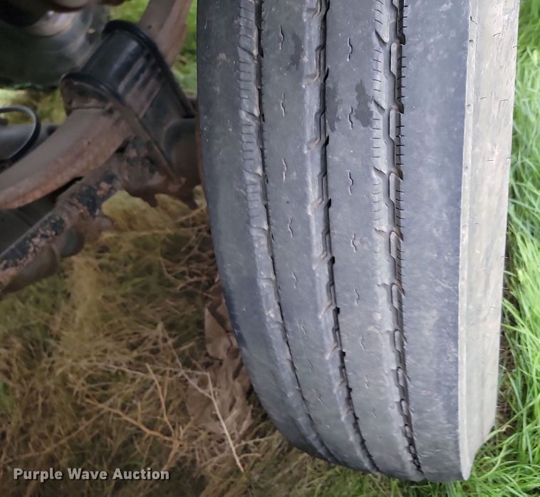 image for item ML9500 2000 Truck Equipment Services Pup 40x6  end dump pup trailer