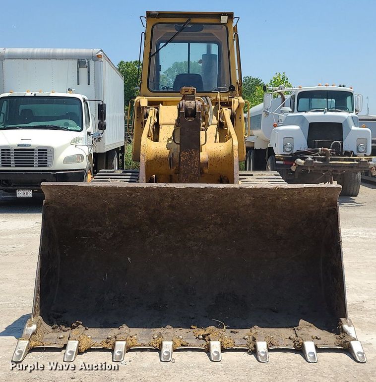 image for item MO9906 1994 Caterpillar 963 LGP  track loader