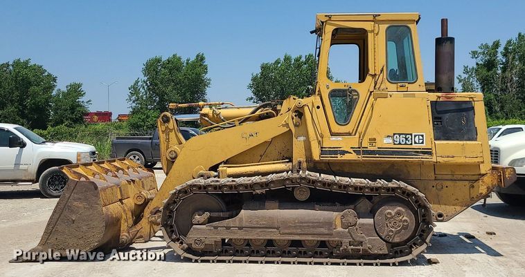 image for item MO9906 1994 Caterpillar 963 LGP  track loader