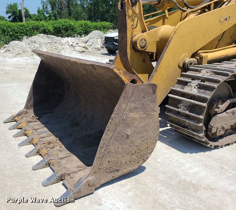 image for item MO9906 1994 Caterpillar 963 LGP  track loader