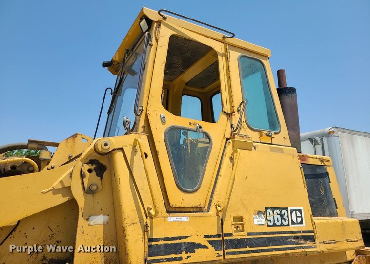 image for item MO9906 1994 Caterpillar 963 LGP  track loader