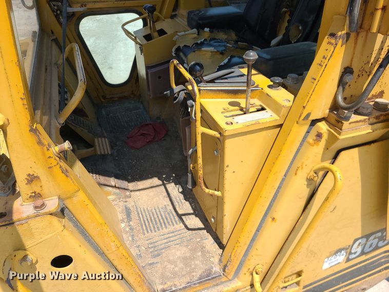 image for item MO9906 1994 Caterpillar 963 LGP  track loader