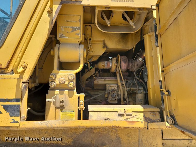 image for item MO9906 1994 Caterpillar 963 LGP  track loader